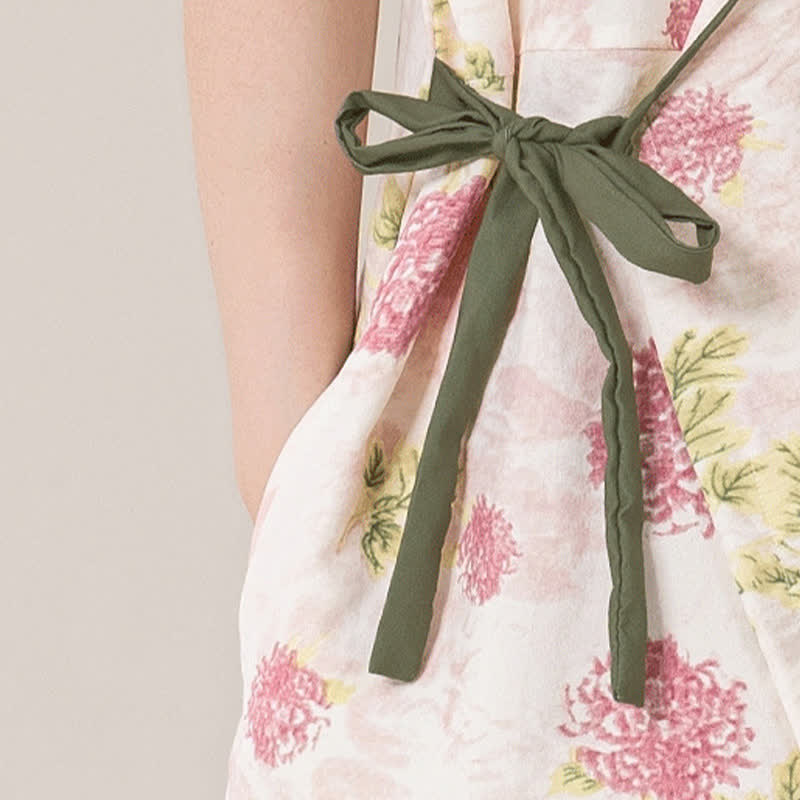 Gepolstertes Nachthemd im Landhausstil mit Blumenmuster und kurzen Ärmeln und Tasche