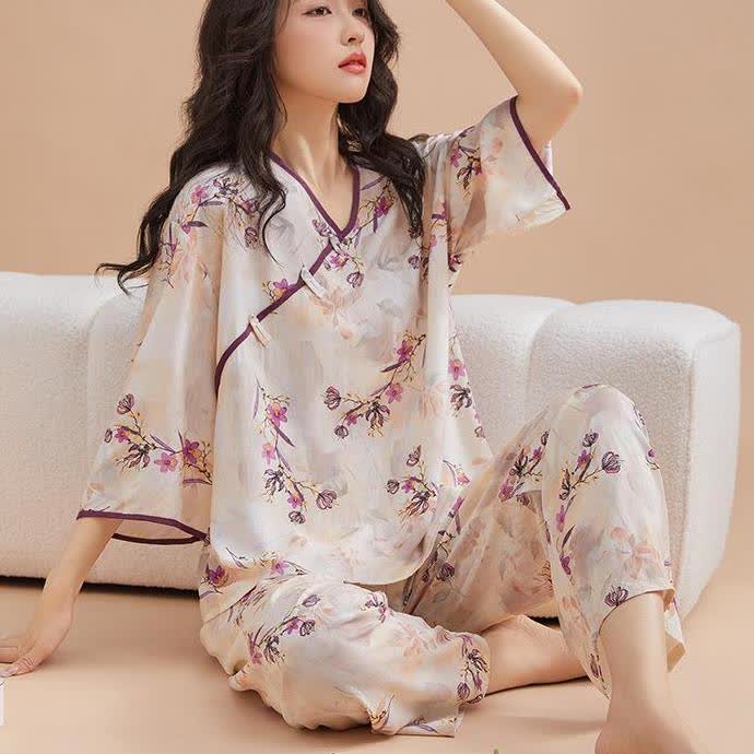 Loungewear-Set mit Knotenknöpfen und Pfirsichblütenmuster