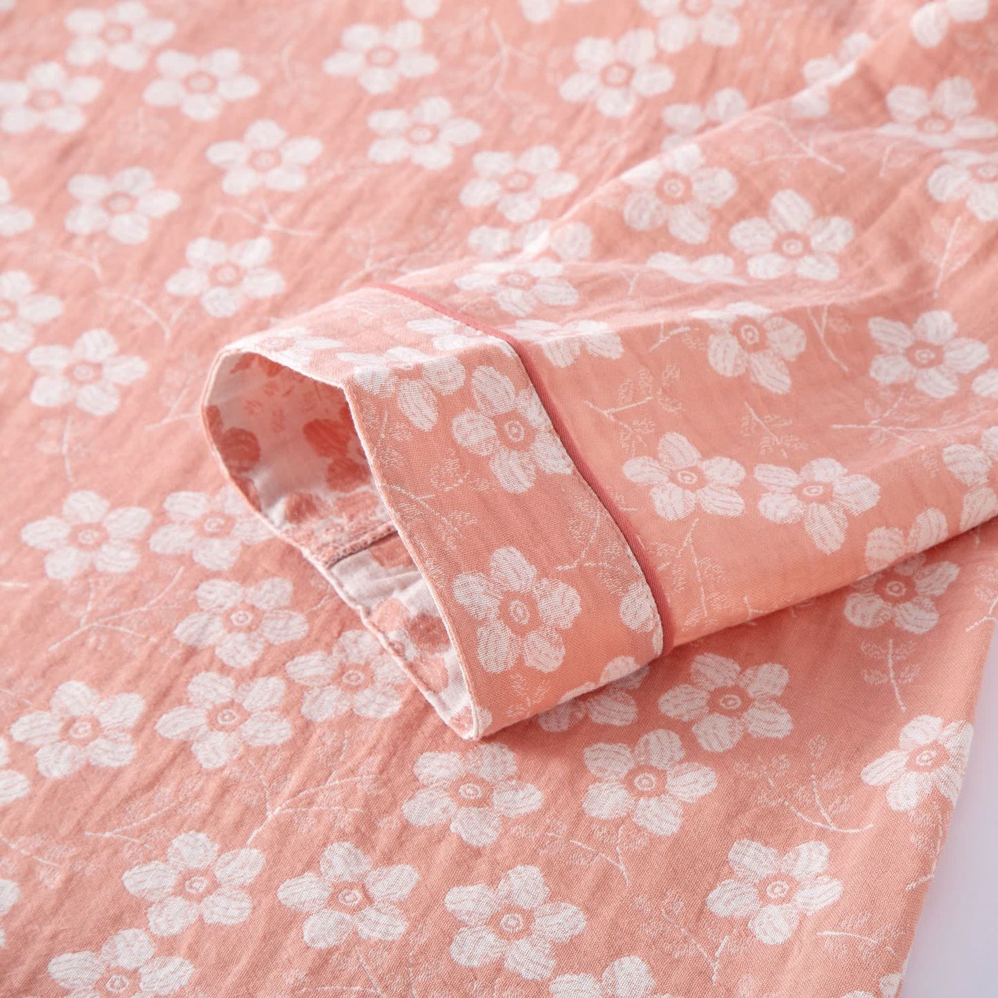 Retro-Pyjama-Set aus garngefärbtem Baumwolljacquard mit Blumenmuster
