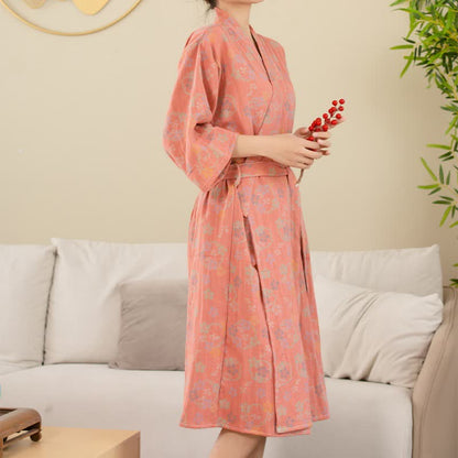 Bademantel aus doppellagiger, garngefärbter Gaze aus Baumwolle und Jacquard mit Blumenmuster