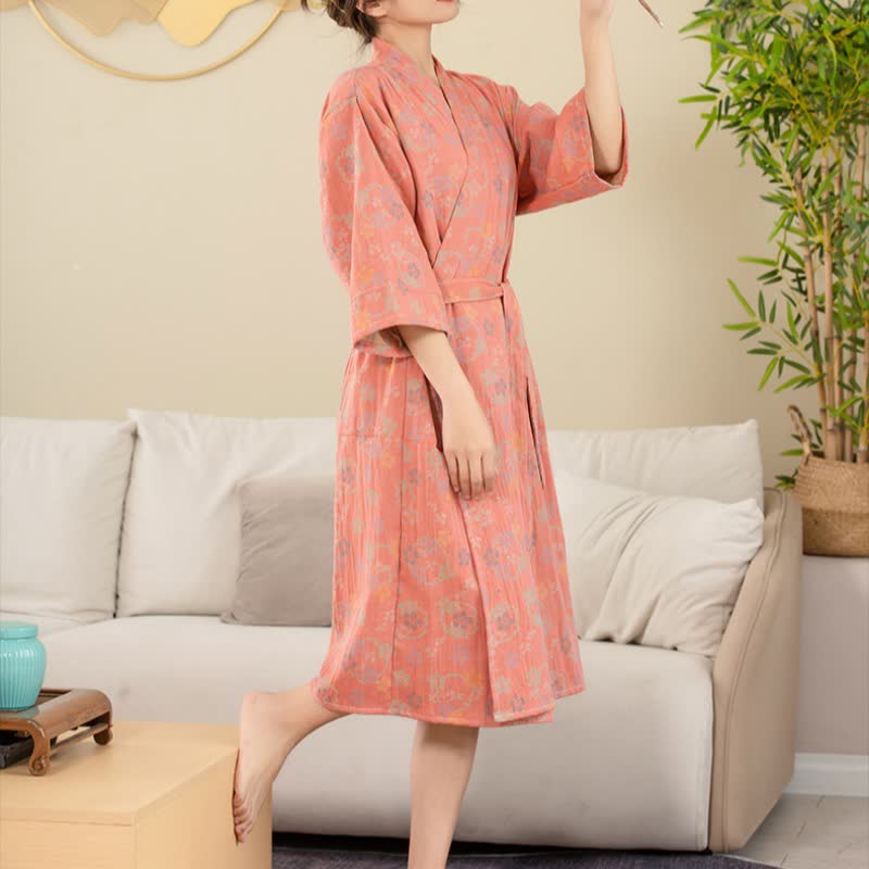 Bademantel aus doppellagiger, garngefärbter Gaze aus Baumwolle und Jacquard mit Blumenmuster