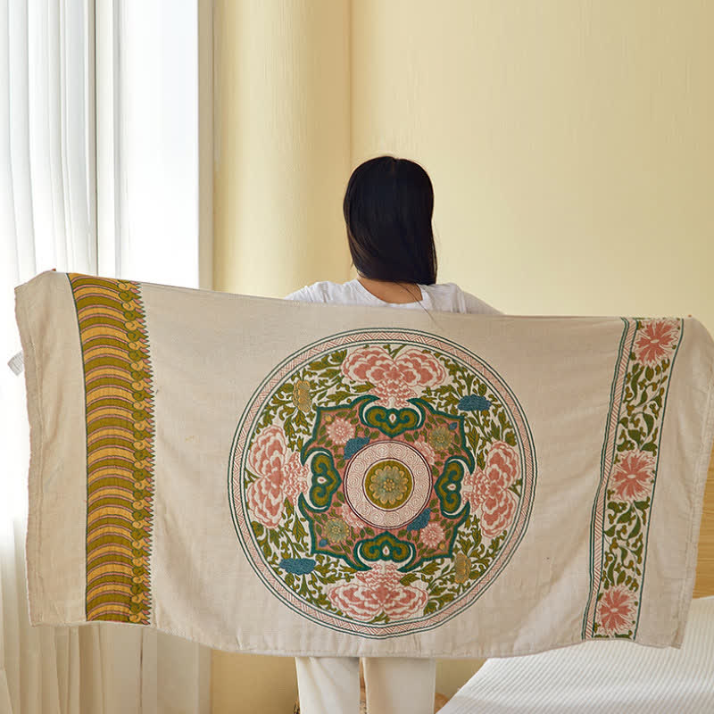 Elegantes, saugfähiges Badetuch aus reiner Baumwollgaze mit Blumenmuster