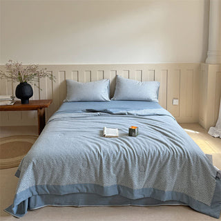 Sommersteppdecke aus garngefärbtem Jacquard-Baumwolle mit pastoralen Blumen