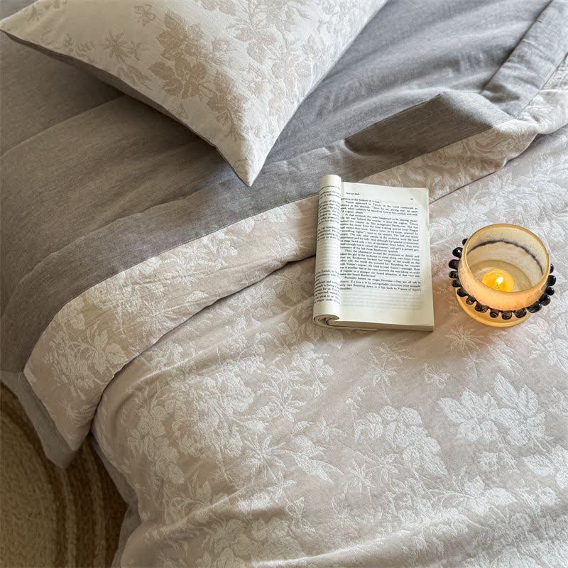 Elegante Sommerdecke aus garngefärbter Pflanzenbaumwolle im Jacquard-Stil