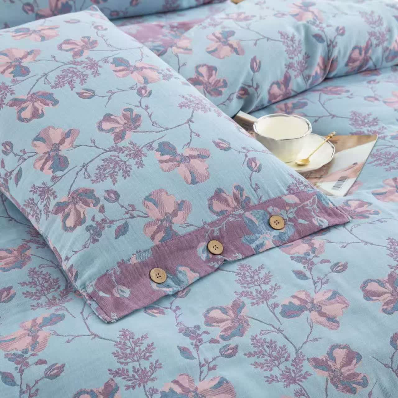 Bettwäscheset aus Baumwollgaze mit blühenden Blumen (4-teilig)