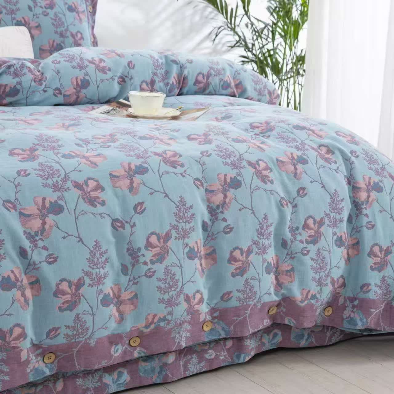 Bettwäscheset aus Baumwollgaze mit blühenden Blumen (4-teilig)