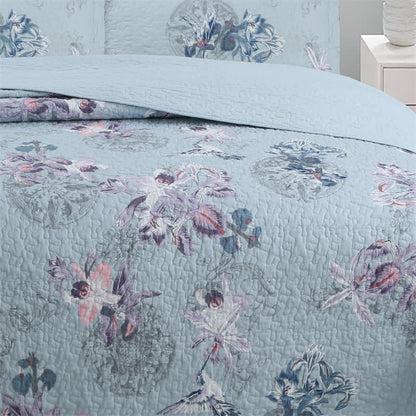 Elegante Steppdecke aus weicher Baumwolle mit Blumenmuster