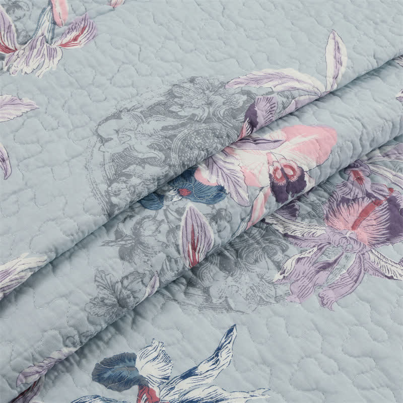 Elegante Steppdecke aus weicher Baumwolle mit Blumenmuster