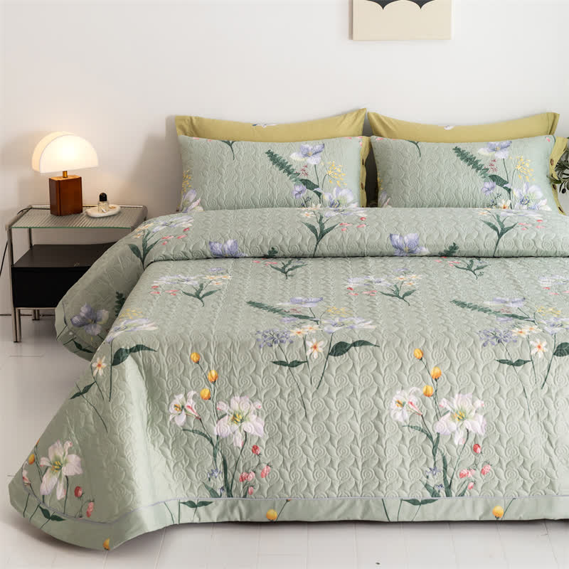 Rustikale Baumwollsteppdecke mit Blumen- und Blattmotiv