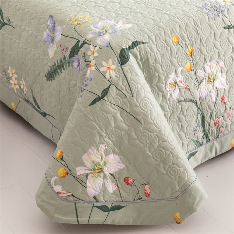Rustikale Baumwollsteppdecke mit Blumen- und Blattmotiv