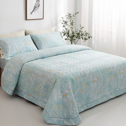 Elegante Steppdecke aus Baumwolle mit Pflanzendruck