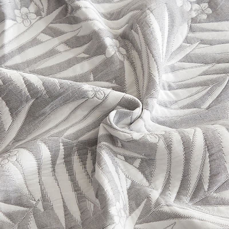 Elegante Wendedecke aus doppellagiger Baumwollgaze mit Blättern