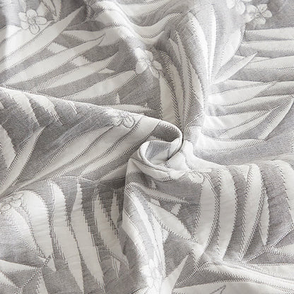 Elegante Wendedecke aus doppellagiger Baumwollgaze mit Blättern