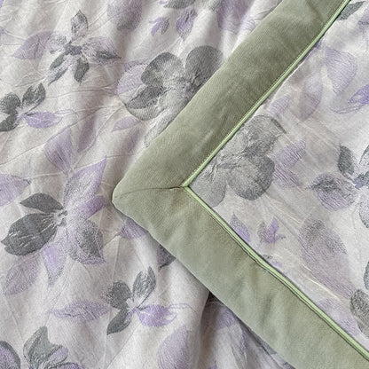 Elegante Sommerdecke aus reiner Baumwolle mit Blumenmuster und zweilagiger Gaze