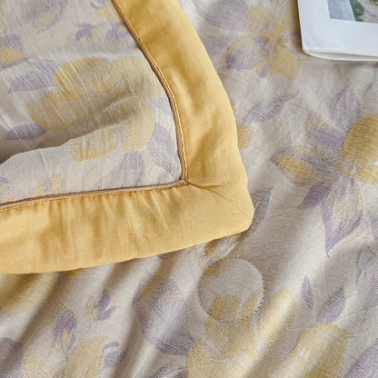 Elegante Sommerdecke aus reiner Baumwolle mit Blumenmuster und zweilagiger Gaze