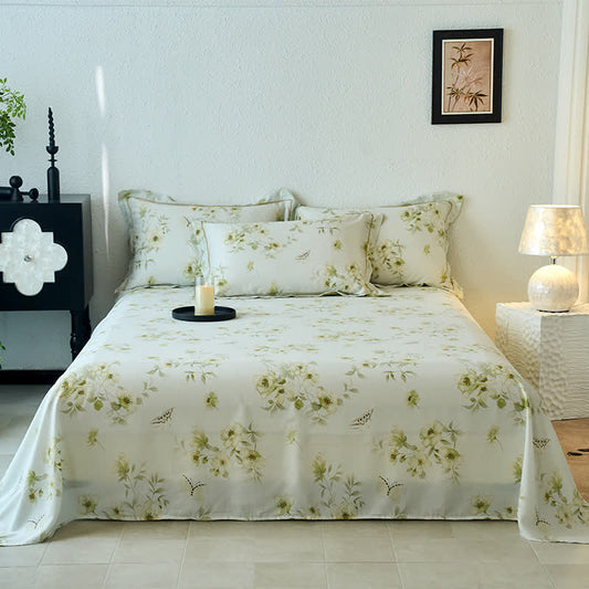 Seidig weiche Sommerdecke mit Schmetterlings-Blumenmuster