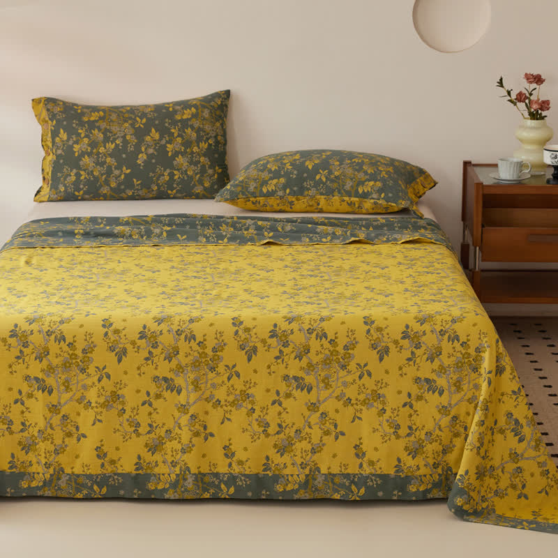 Wende-Überwurfdecke aus Baumwollgaze im Vintage-Stil mit Pflaumenblütenmuster
