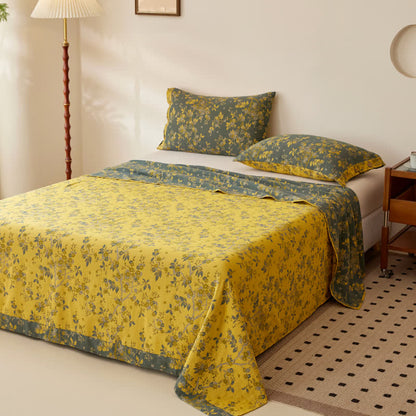 Wende-Überwurfdecke aus Baumwollgaze im Vintage-Stil mit Pflaumenblütenmuster