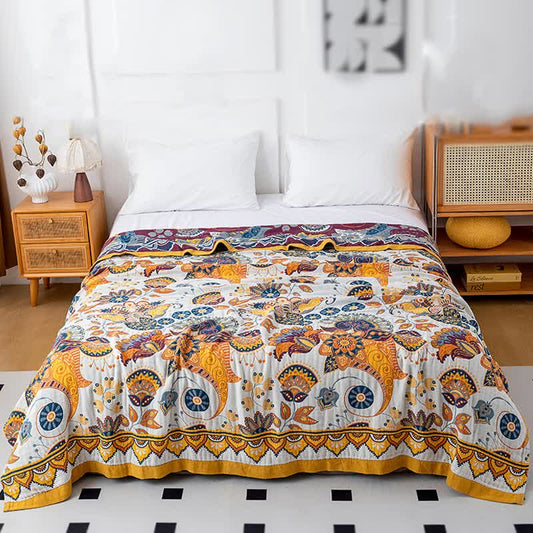 Künstlerische Steppdecke aus Baumwollgaze mit Blumenmuster