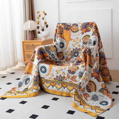 Künstlerische Steppdecke aus Baumwollgaze mit Blumenmuster