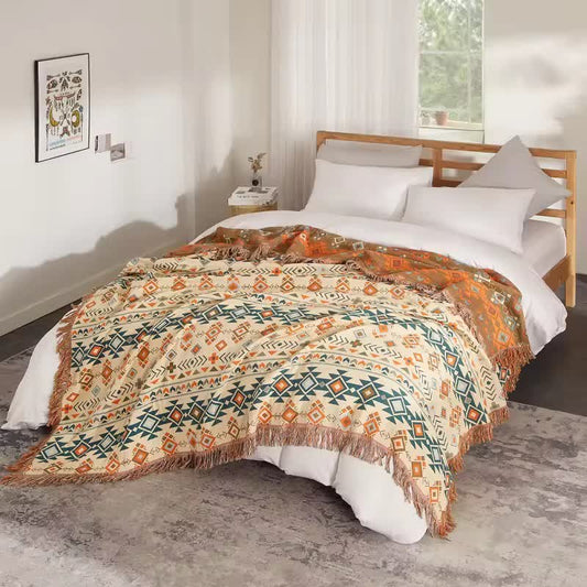 Boho-Steppdecke aus Baumwollgaze mit geometrischem Muster