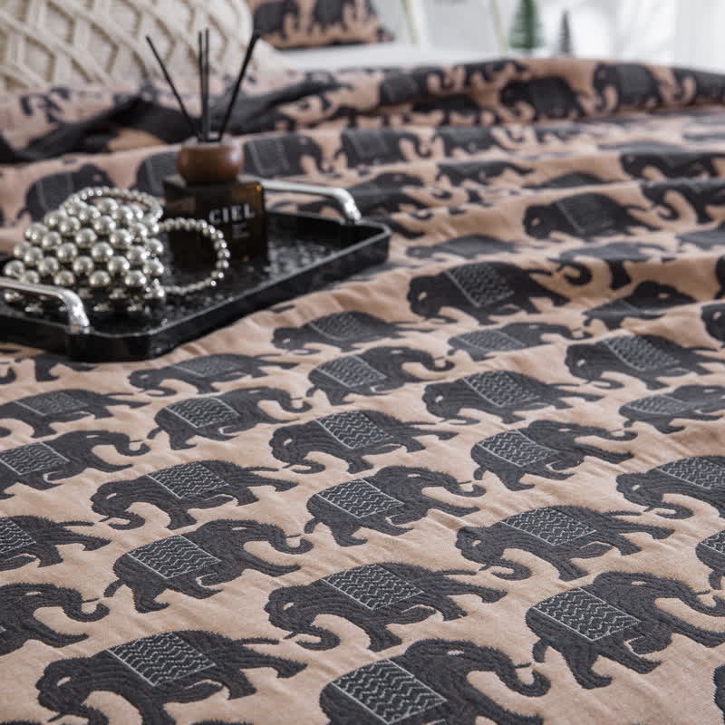 Tagesdecke aus Baumwollmusselin mit thailändischem Elefantenmuster