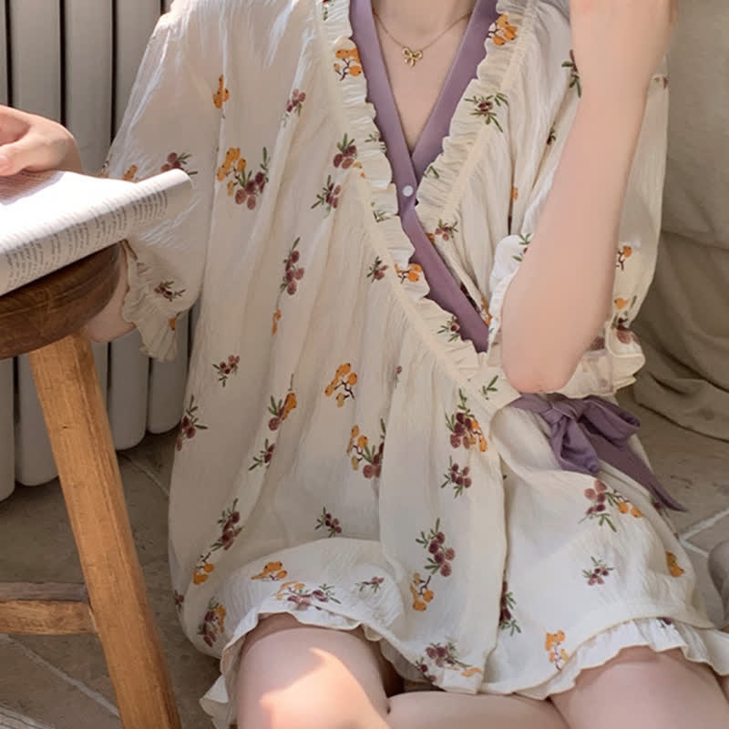 Pyjama-Set mit Blumenmuster und Rüschenärmeln