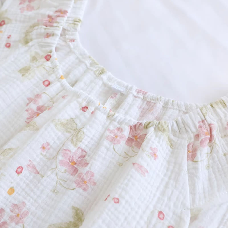 Loungewear-Set mit Kirschblüten-Print und Flatterärmeln