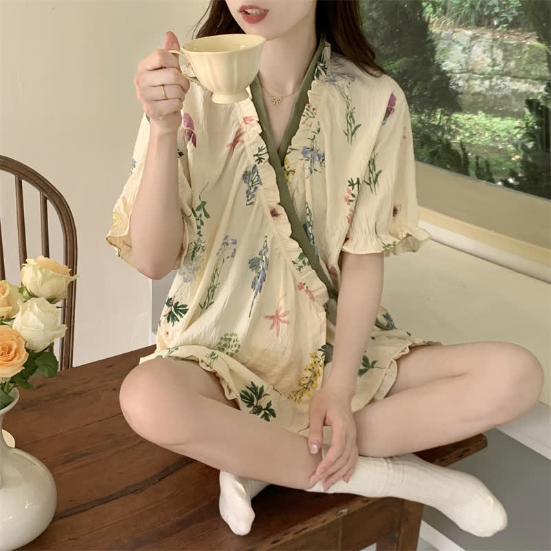 Pyjama-Set mit Hortensien-Print und Rüschenärmeln