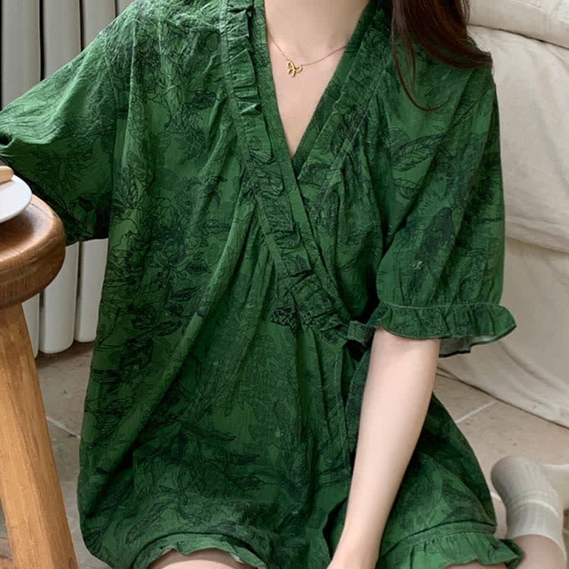 Stilvolles Pyjama-Set mit Rüschenärmeln und botanischem Muster