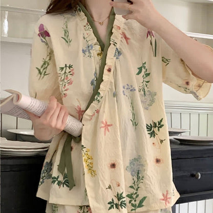 Pyjama-Set mit Hortensien-Print und Rüschenärmeln