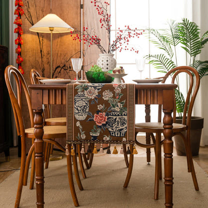 Tischläufer mit Jacquard-Blumenvase und Quaste