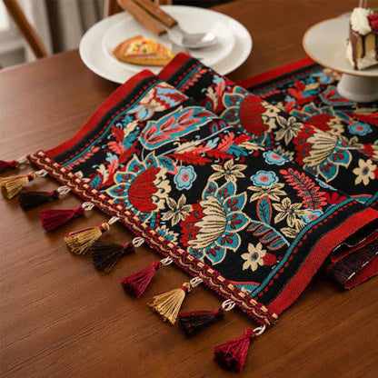 Vintage Jacquard Tischläufer mit Blumenmuster und Quasten