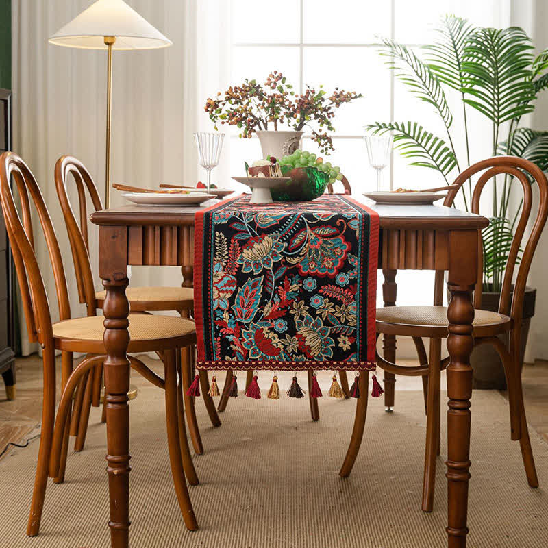Vintage Jacquard Tischläufer mit Blumenmuster und Quasten