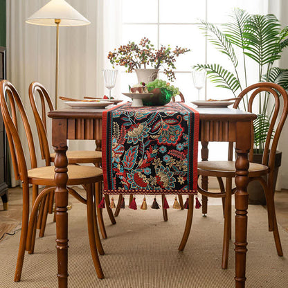 Vintage Jacquard Tischläufer mit Blumenmuster und Quasten