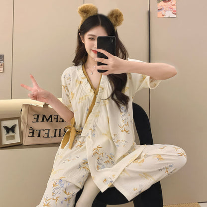 Kimono-Nachtwäscheset mit Bambusblatt-Rüschen