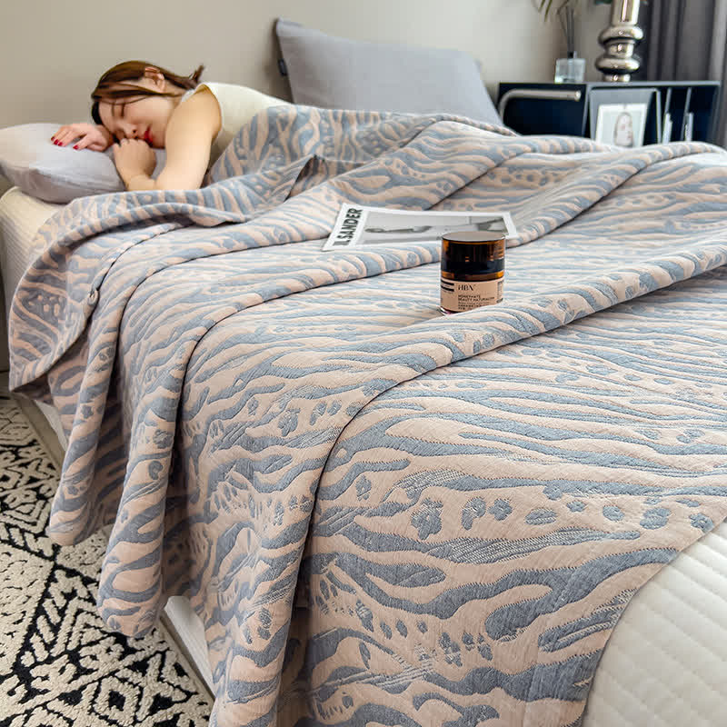Steppdecke aus Baumwollmusselin mit Zebra-Blumenmuster