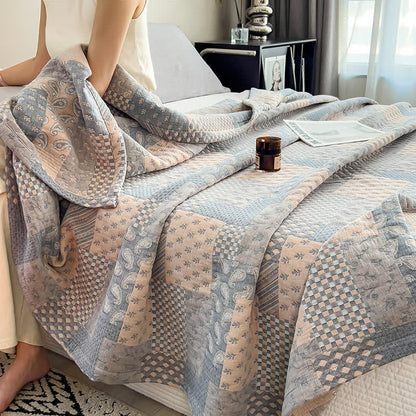 Patchwork-Steppdecke aus Baumwollmusselin mit geometrischem Paisley-Muster