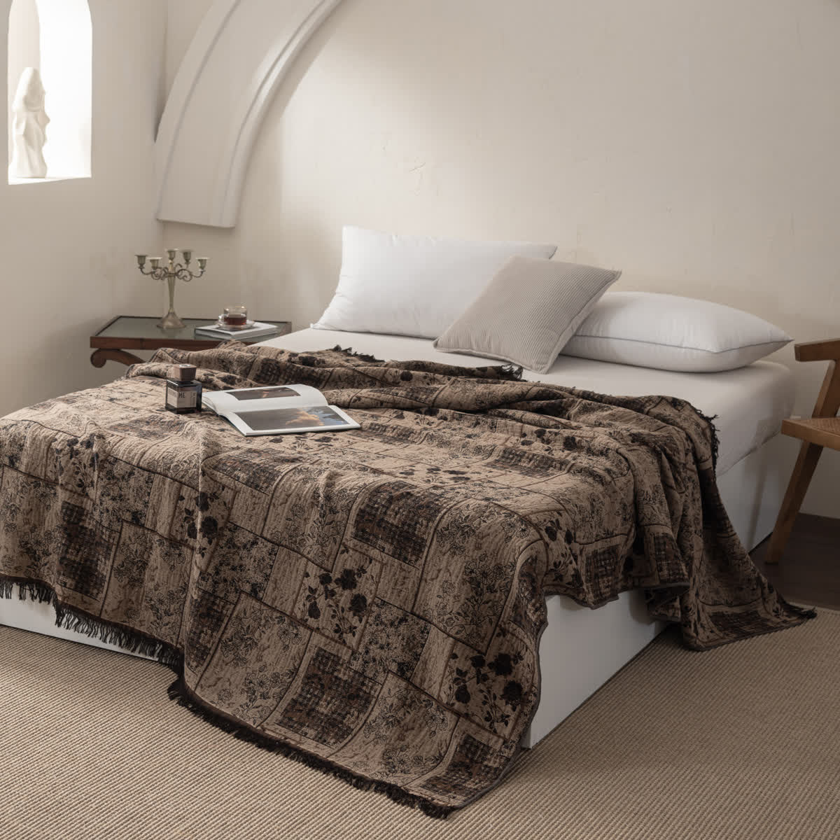 Patchwork-Steppdecke aus Baumwollmusselin mit Blumenmuster und Karomuster