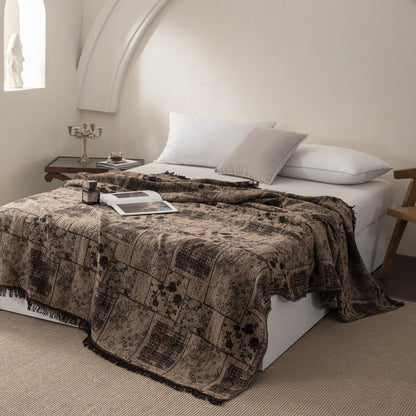 Patchwork-Steppdecke aus Baumwollmusselin mit Blumenmuster und Karomuster
