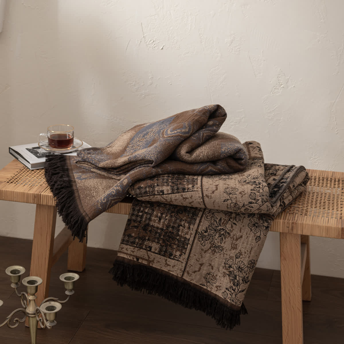 Patchwork-Steppdecke aus Baumwollmusselin mit Blumenmuster und Karomuster