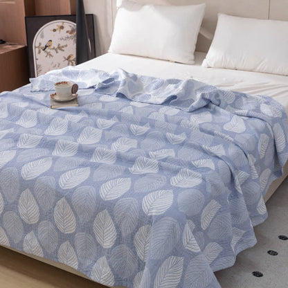 Steppdecke aus Baumwollgaze-Jacquard mit Blattmuster