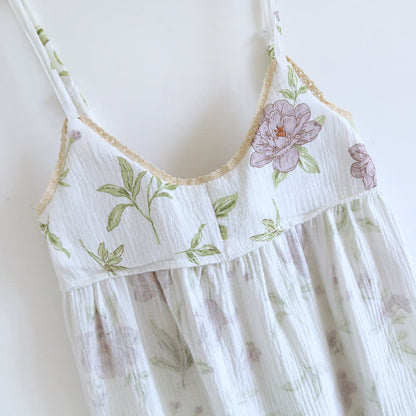 Violett bedrucktes, wattiertes Camisole-Nachthemd aus Baumwolle