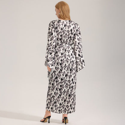 Schwarzer Kimono-Bademantel mit Leopardenmuster