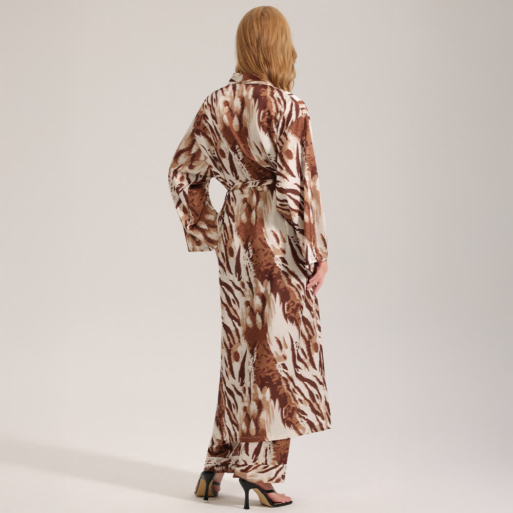 Moderner Kimono-Bademantel mit Leopardenmuster