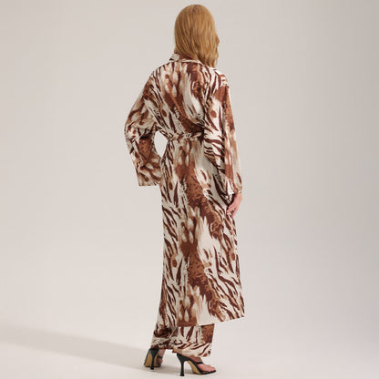 Moderner Kimono-Bademantel mit Leopardenmuster