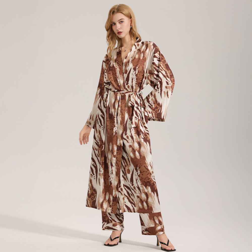 Moderner Kimono-Bademantel mit Leopardenmuster