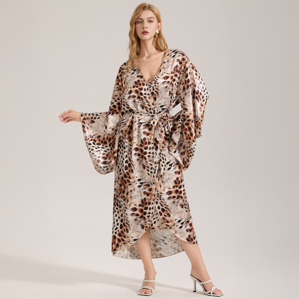 Künstlerischer Kimono-Bademantel in Braun mit Leopardenmuster