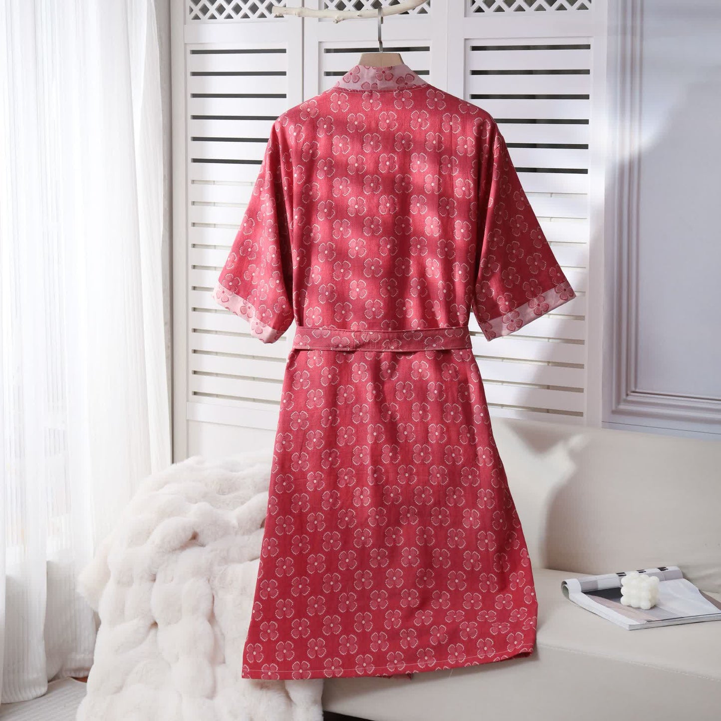 Kimono-Bademantel aus Baumwollgaze mit vierblättrigem Kleeblatt