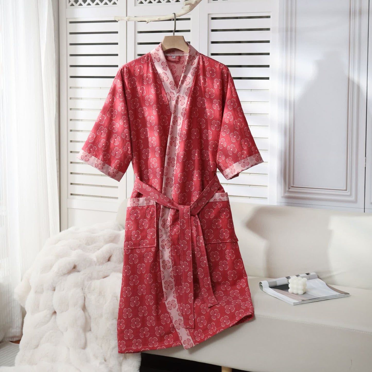 Kimono-Bademantel aus Baumwollgaze mit vierblättrigem Kleeblatt